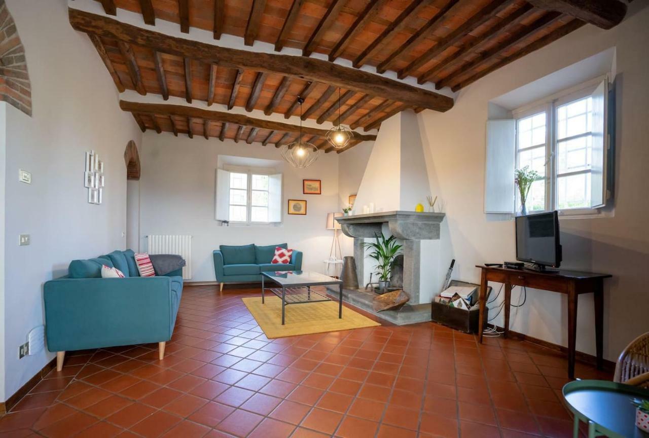 Ampio Appartamento Completamente Rinnovato Con Vista E Piscina Лукка Экстерьер фото