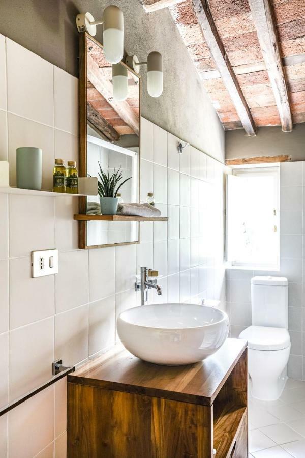 Ampio Appartamento Completamente Rinnovato Con Vista E Piscina Лукка Экстерьер фото